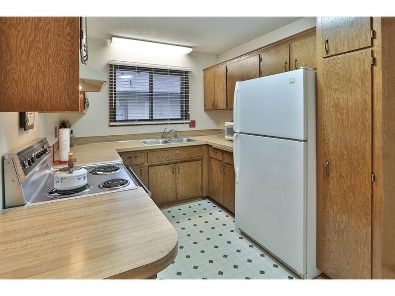 8746 134th St W, Apple Valley, MN 55124