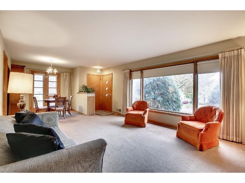 1030 Saint Paul Ave, Saint Paul, MN 55116