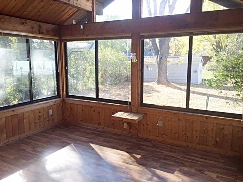 2004 Maple St, Hastings, MN 55033