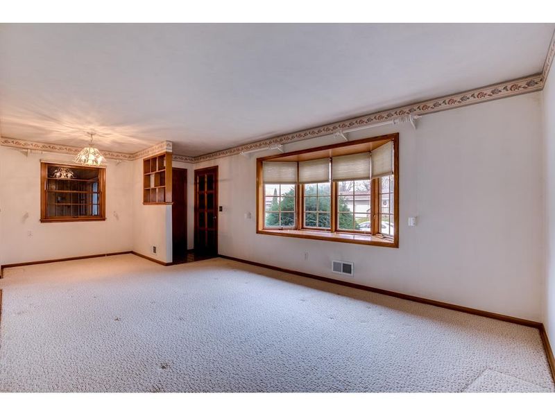 6343 Colfax Ave N, Brooklyn Center, MN 55430