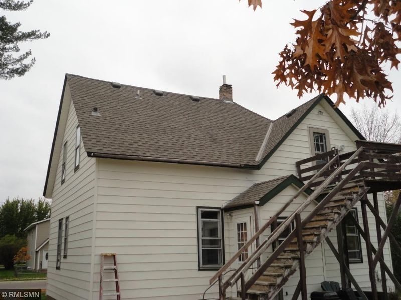 237 5th Ave NE, Cambridge, MN 55008