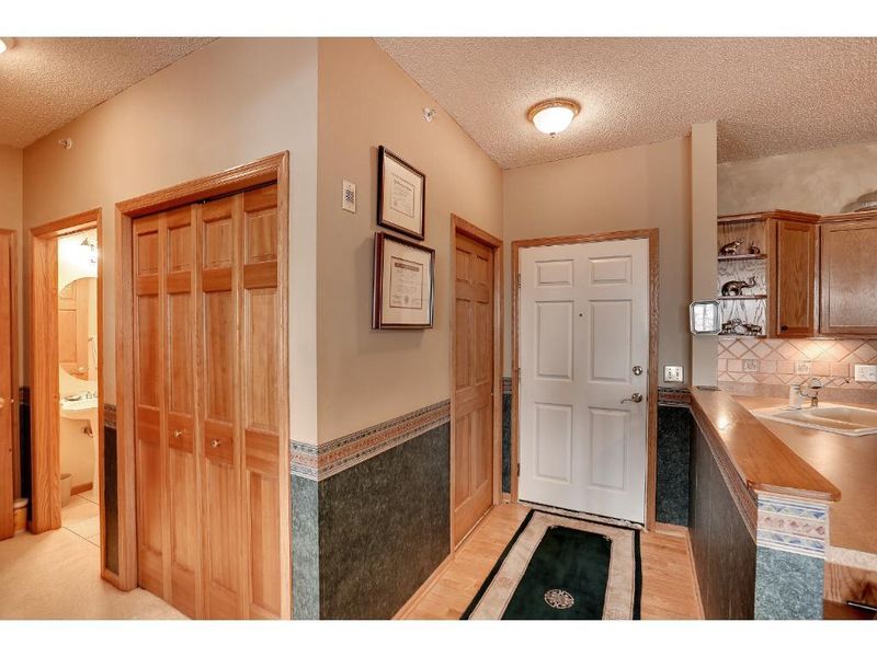 5985 Rowland Rd #110, Minnetonka, MN 55343