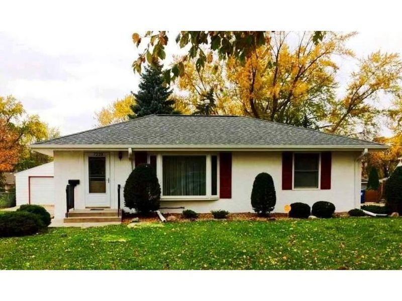 7228 Clinton Ave, Richfield, MN 55423