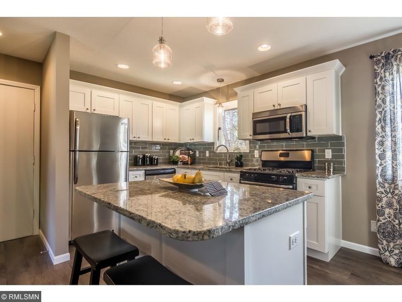 2843 Wildcrest Ln, Stillwater, MN 55082