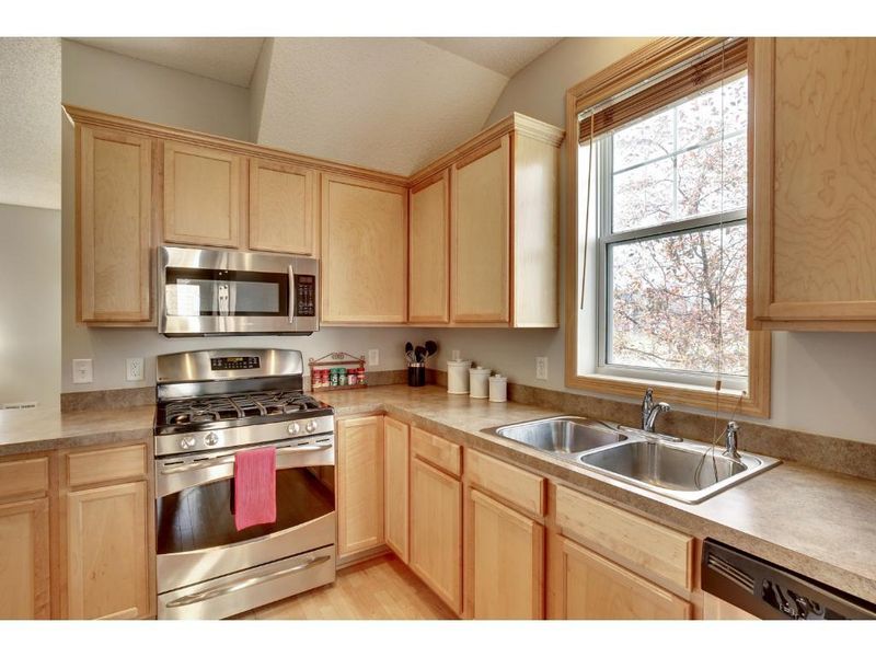 2664 133rd St W, Rosemount, MN 55068