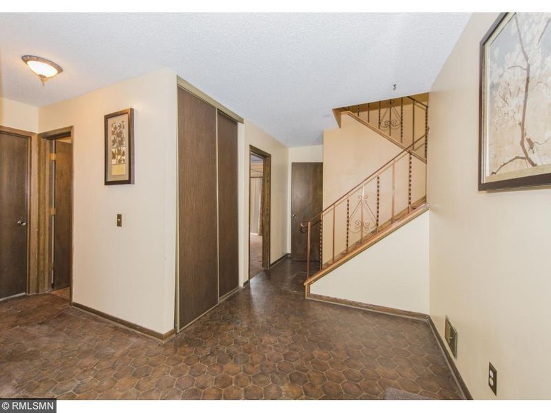 8241 Kentucky Ave N, Brooklyn Park, MN 55445