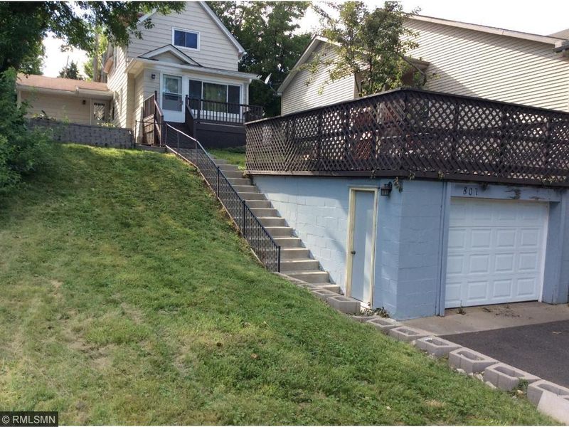 807 Livingston Ave, Saint Paul, MN 55107