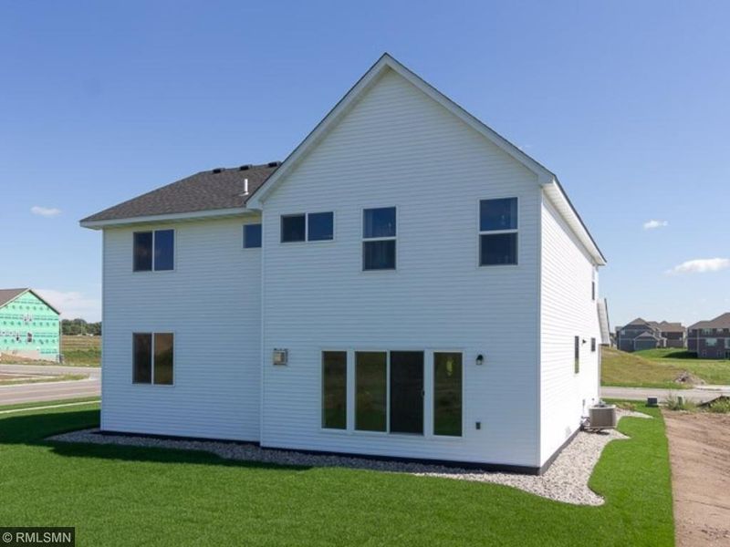 15283 Embry Pa, Apple Valley, MN 55124