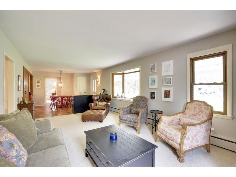 1130 Willow Dr S, Wayzata, MN 55391