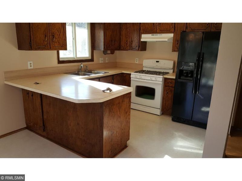 12900 Monticello Ln, Champlin, MN 55316