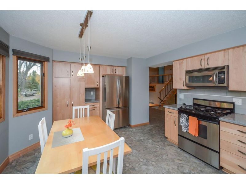 4831 Hodgson Connection Rd, Shoreview, MN 55126