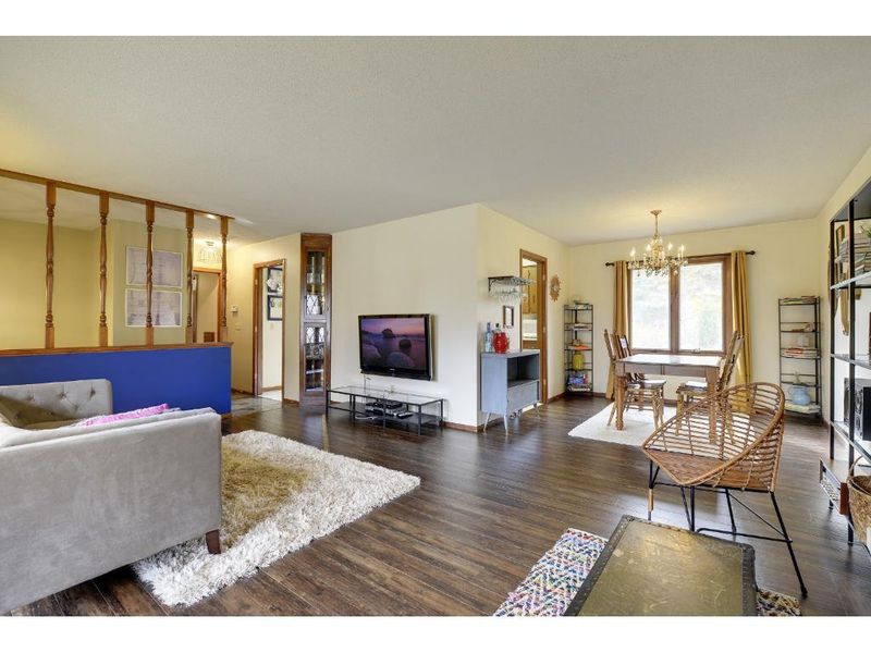 1550 Trollhagen Dr, Fridley, MN 55421