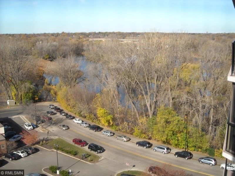6500 Woodlake Dr #1012, Richfield, MN 55423