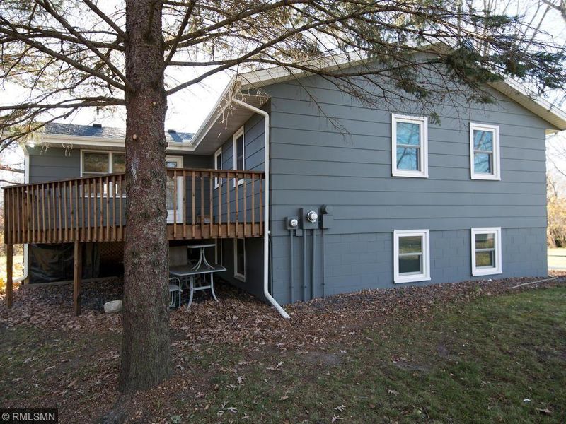 545 90th St NE, Monticello, MN 55362