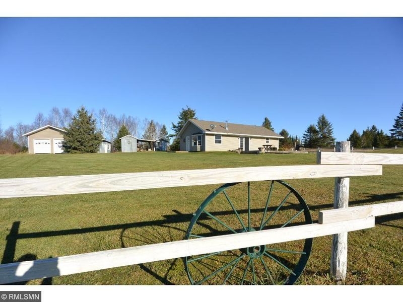 13523 E County Road 578, Goodland, MN 55742