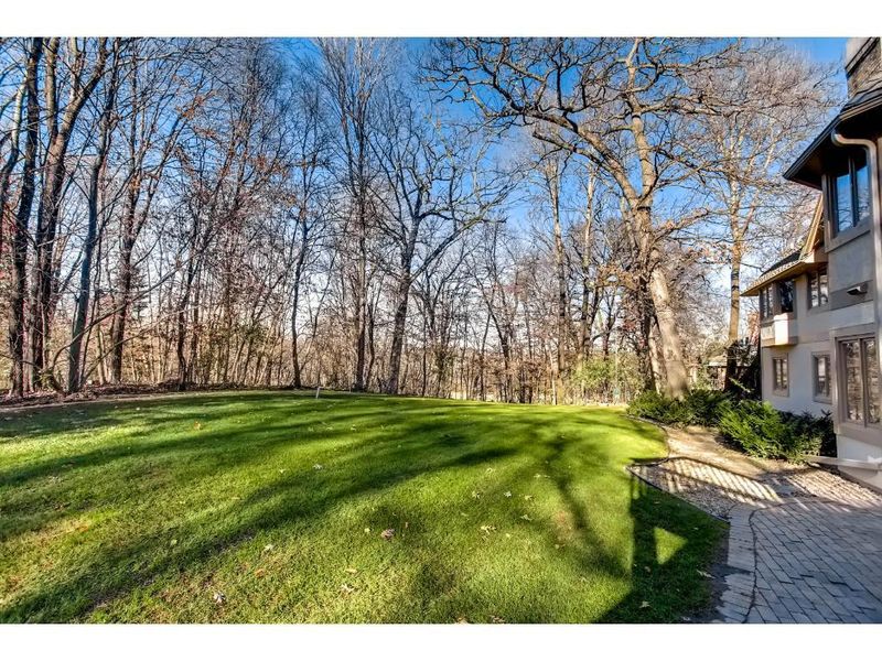 4704 Chantrey Pl, Minnetonka, MN 55345