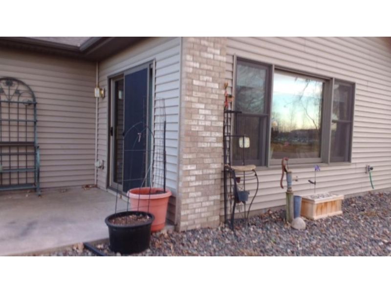 793 Sunset Ln, Mora, MN 55051