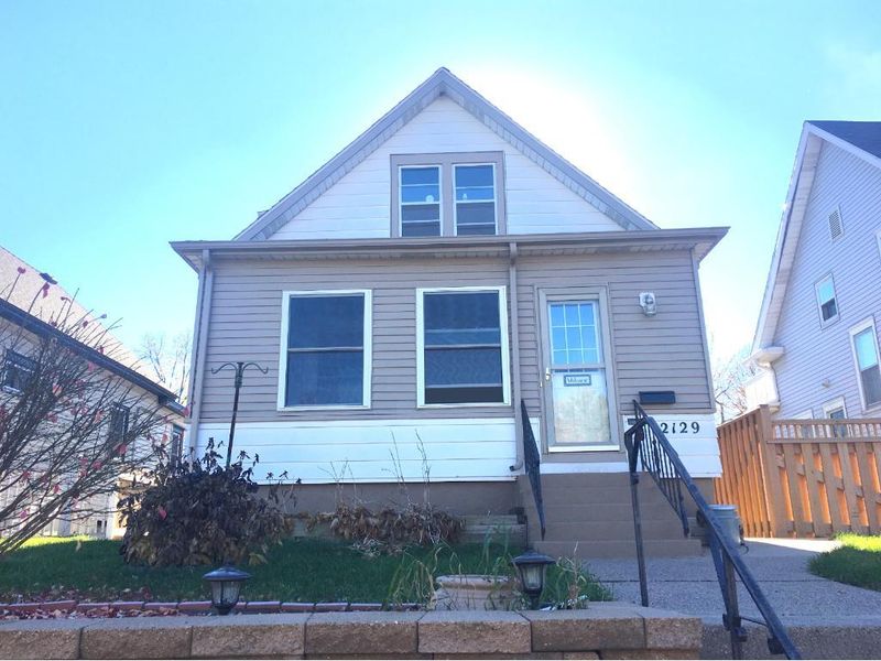 2129 E 34th St, Minneapolis, MN 55407