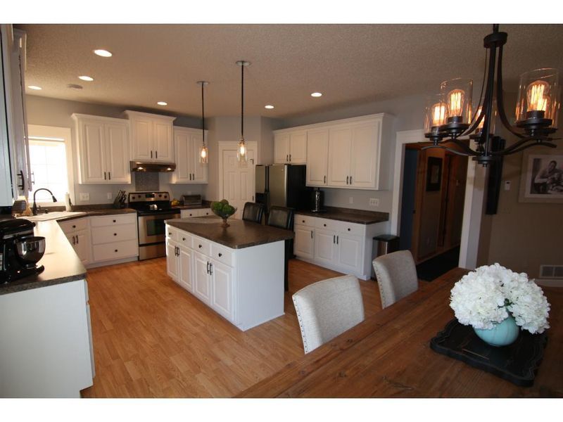 15880 Farnham Ave N, Hugo, MN 55038