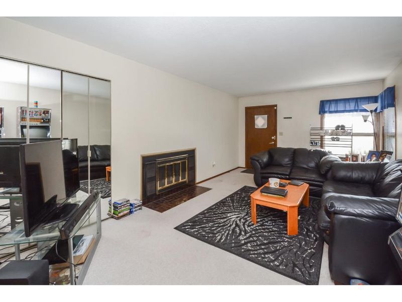 729 Iowa Ave E, Saint Paul, MN 55106