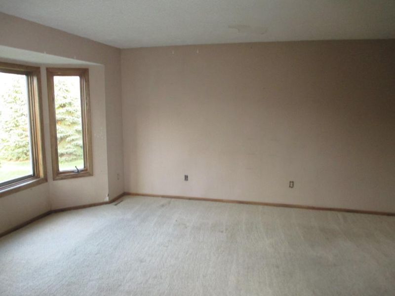 1296 NE 130th Ave, Blaine, MN 55434