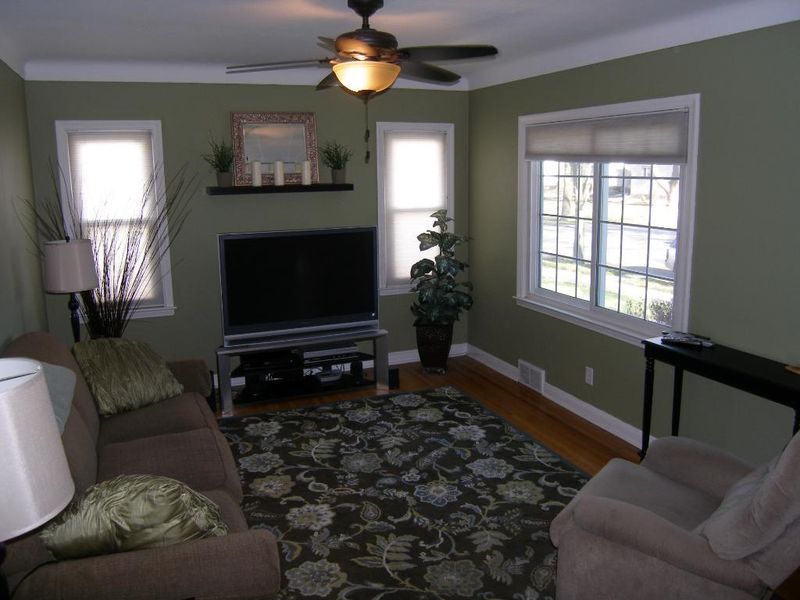 1029 Felix St, West Saint Paul, MN 55118
