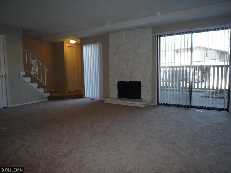 1248 Landmark Trl S, Hopkins, MN 55343