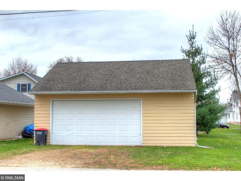 1826 W 6th St, Red Wing, MN 55066
