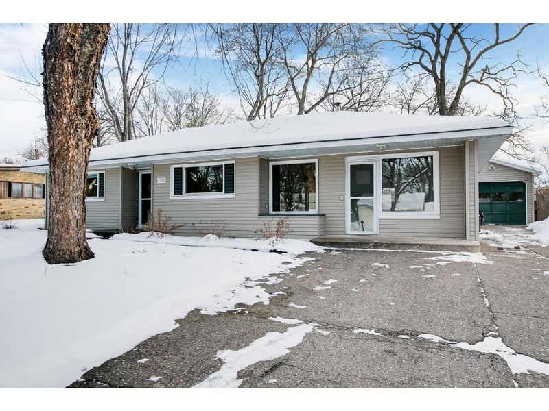 1825 Eddy St, Hastings, MN 55033