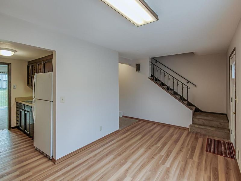 7676 Hampshire Ave N, Brooklyn Park, MN 55428
