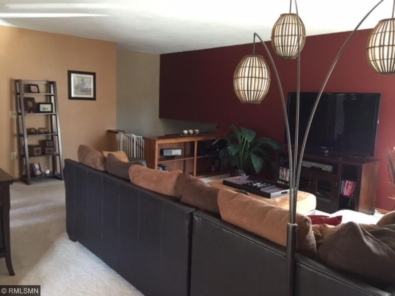 1100 Wellington Crescent, Faribault, MN 55021