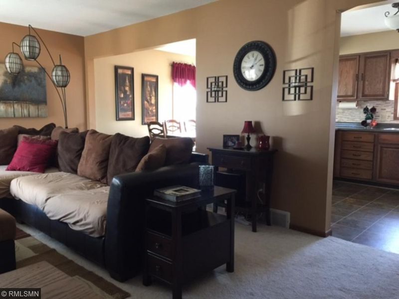 1100 Wellington Crescent, Faribault, MN 55021