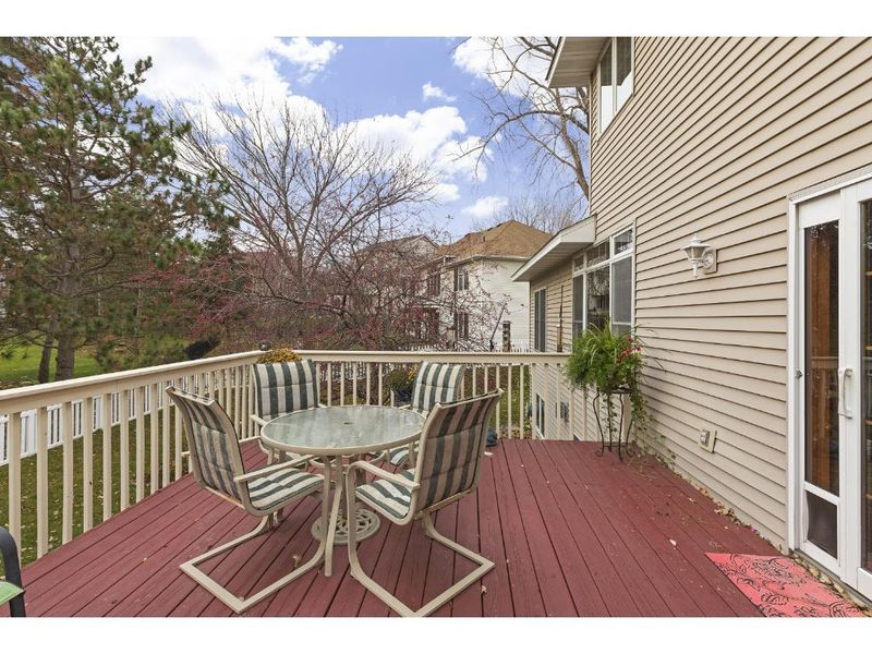 3000 Western Ave N, Roseville, MN 55113