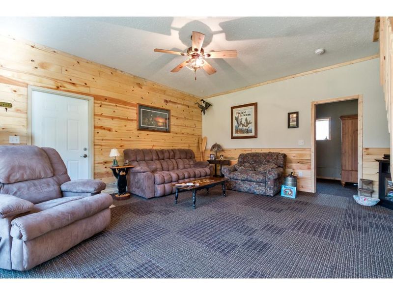 13111 Ossipee Rd, Merrifield, MN 56465