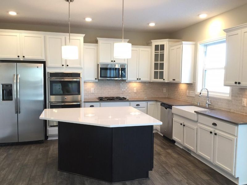 6534 Bridle Pa, Corcoran, MN 55340