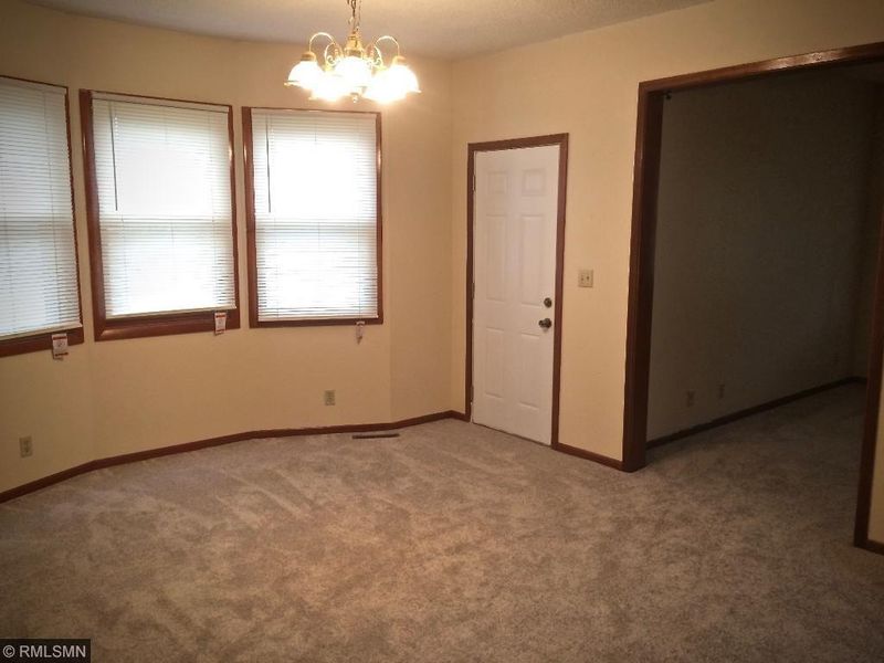 1534 Payne Ave, Saint Paul, MN 55130