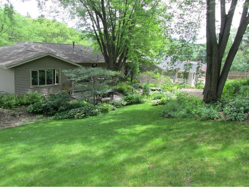 1846 Spruce Dr, Red Wing, MN 55066