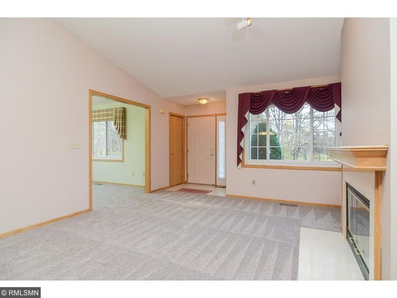2762 87th St E #15, Inver Grove Heights, MN 55076