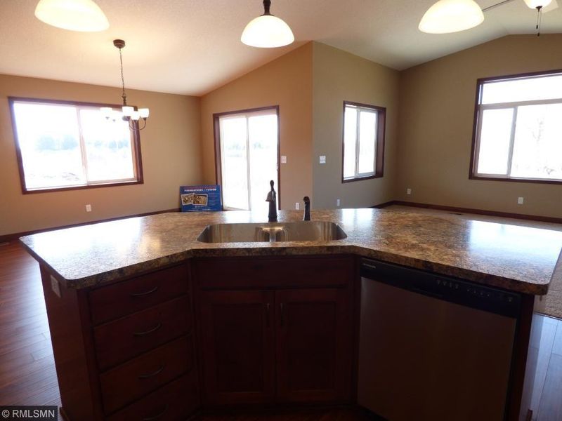 1133 Golf Ct, Foley, MN 56329