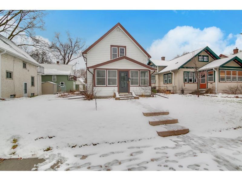 3248 32nd Ave S, Minneapolis, MN 55406
