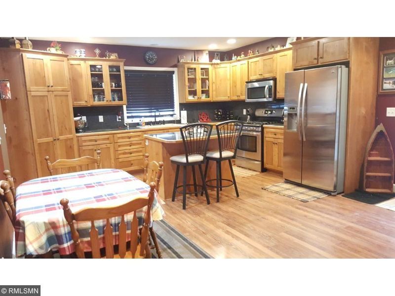 302 N 3rd St, Waverly, MN 55390