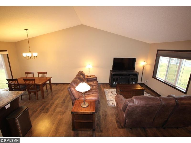 1145 Golf Ct, Foley, MN 56329