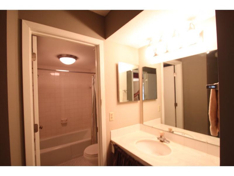 4636 Cedar Lake Rd S #8, Saint Louis Park, MN 55416