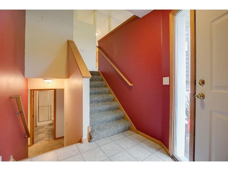 821 Maple St S, Belle Plaine, MN 56011