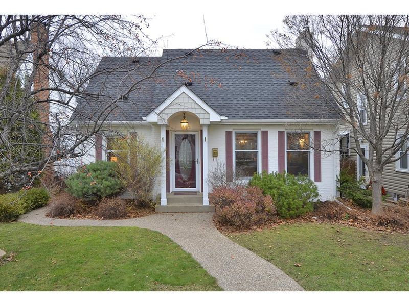 1837 Beechwood Ave, Saint Paul, MN 55116