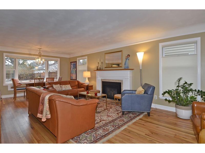1837 Beechwood Ave, Saint Paul, MN 55116