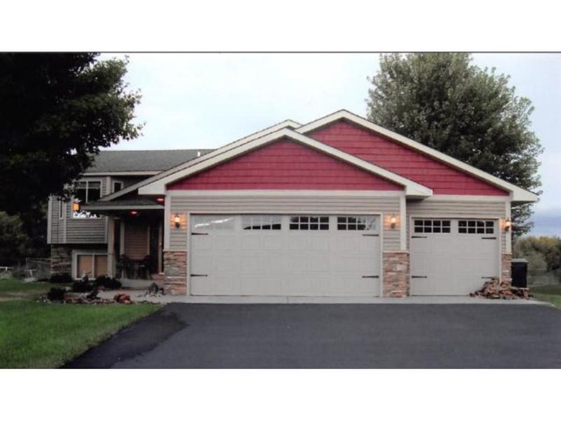 14183 Finale Ave N, Hugo, MN 55038