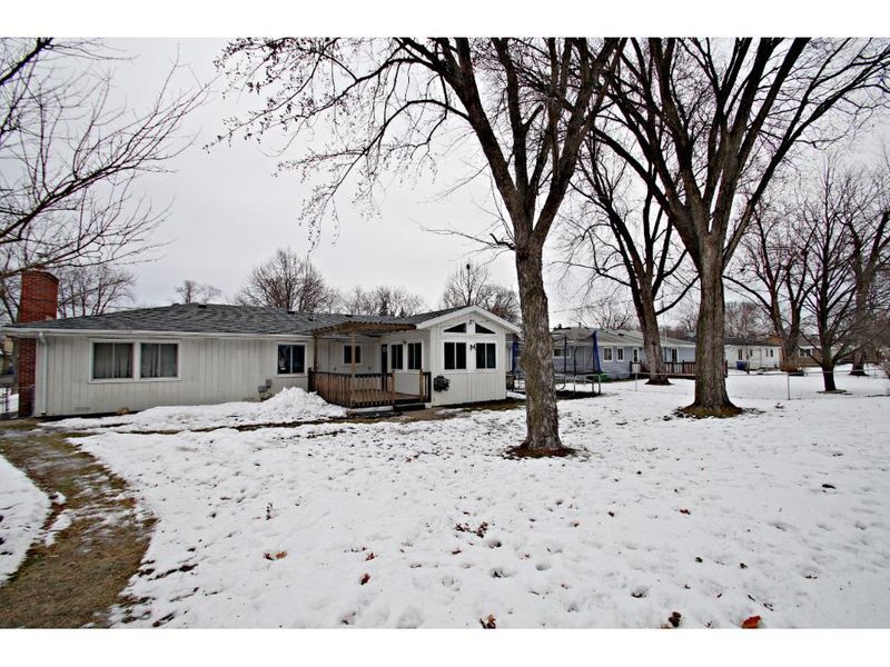 413 E 100th St, Bloomington, MN 55420