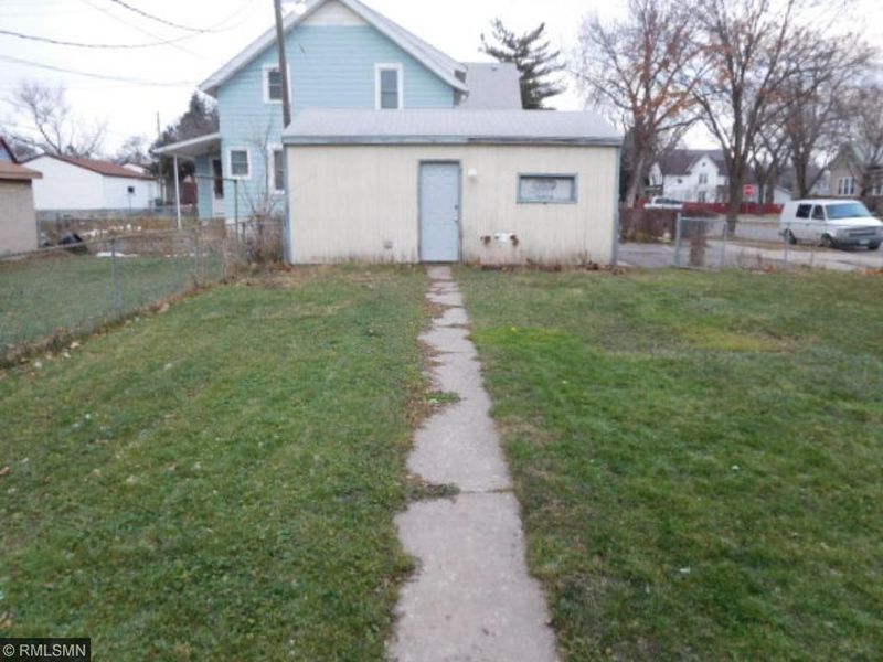 323 Front Ave, Saint Paul, MN 55117