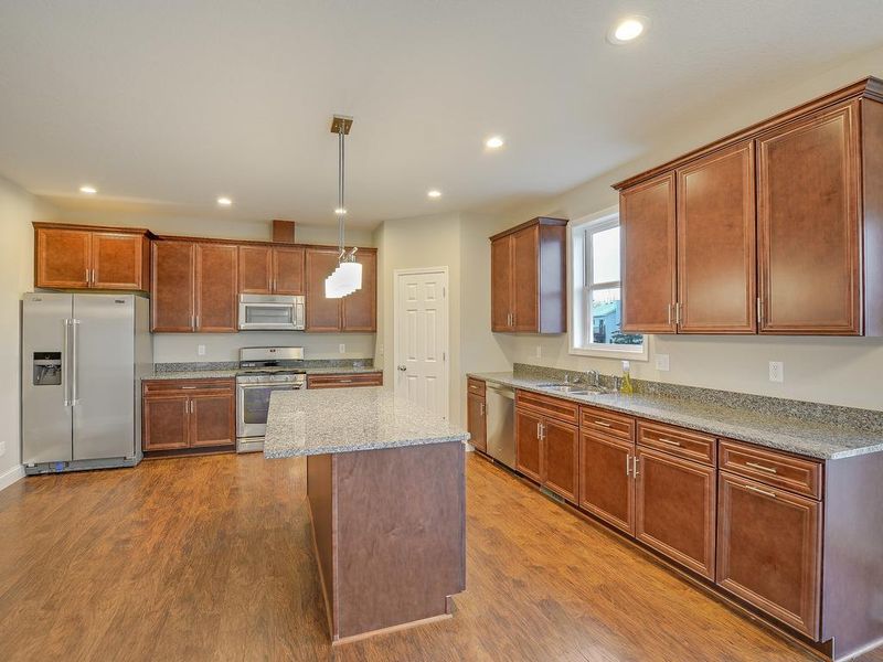 12138 Wedgewood Dr NW, Coon Rapids, MN 55433